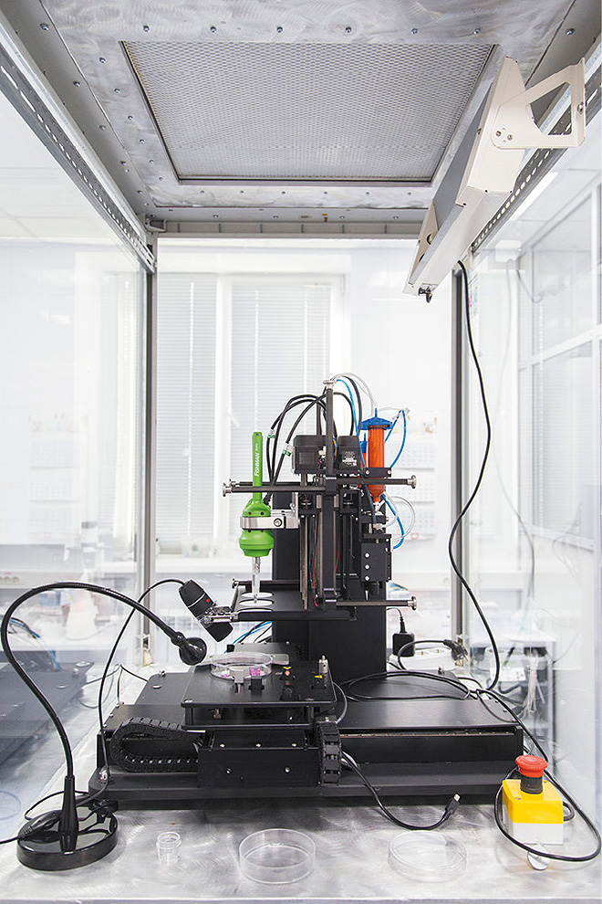 Figure 1: Three-dimensional bioprinter developed by the Russian company, 3D Bioprinting Solutions.