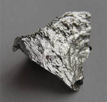 Manganese-https://en.wikipedia.org/wiki/Manganese#/media/File:Mangan_1-crop.jpg